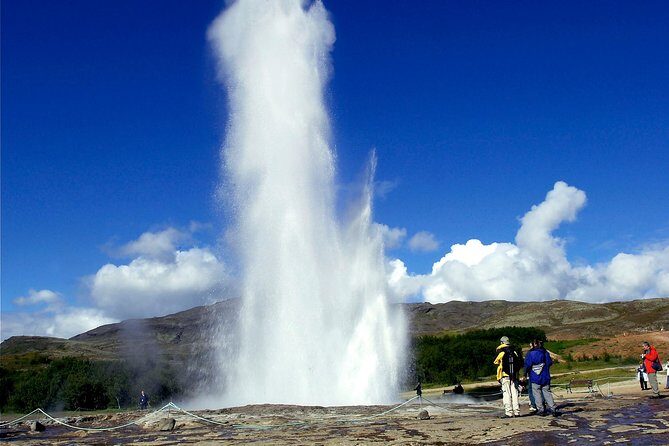 Golden Circle and Fontana Geothermal Spa Day Trip from Reykjavik - Price and Logistics: What Your $130 Really Buys