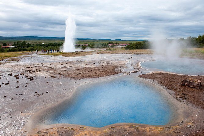 Golden Circle Tour Including Blue Lagoon Admission from Reykjavik - Should You Book This Golden Circle + Blue Lagoon Tour?