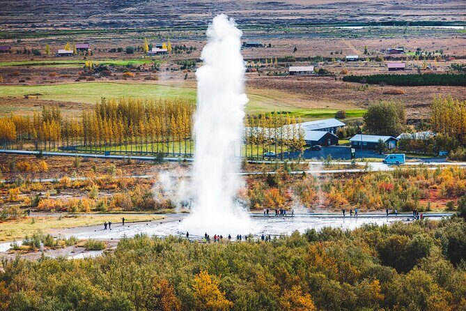 Golden Circle with Kerid Crater & Local Farm Visit in Small Group - Þingvellir National Park: tectonics and Iceland’s old parliament
