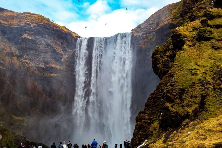 Iceland 3-Day Tour Golden Circle, Glacier Lagoon, & Ice Cave - Who should book this Iceland tour (and who might not)