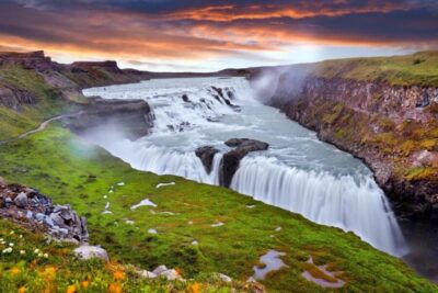 Reykjavik: Golden Circle Afternoon Tour - Meeting point and pickup: how you actually get on the bus