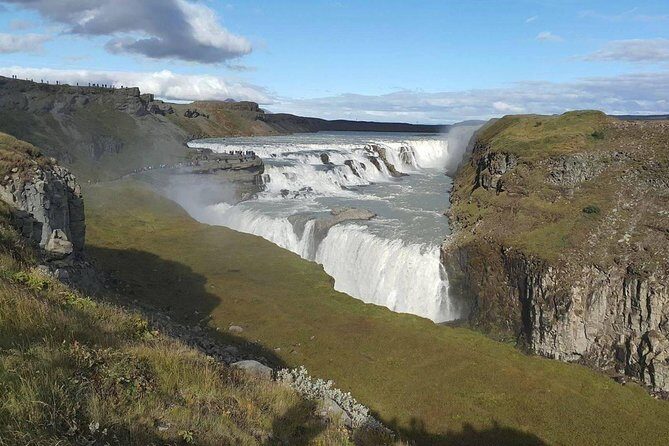 Your private golden circle tour with a personal guide - Efstidalur and Friðheimar: use the guide to shape the roadside stops